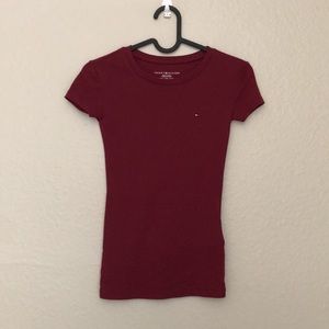 T-Shirt Tommy Hilfiger wine color size xxs